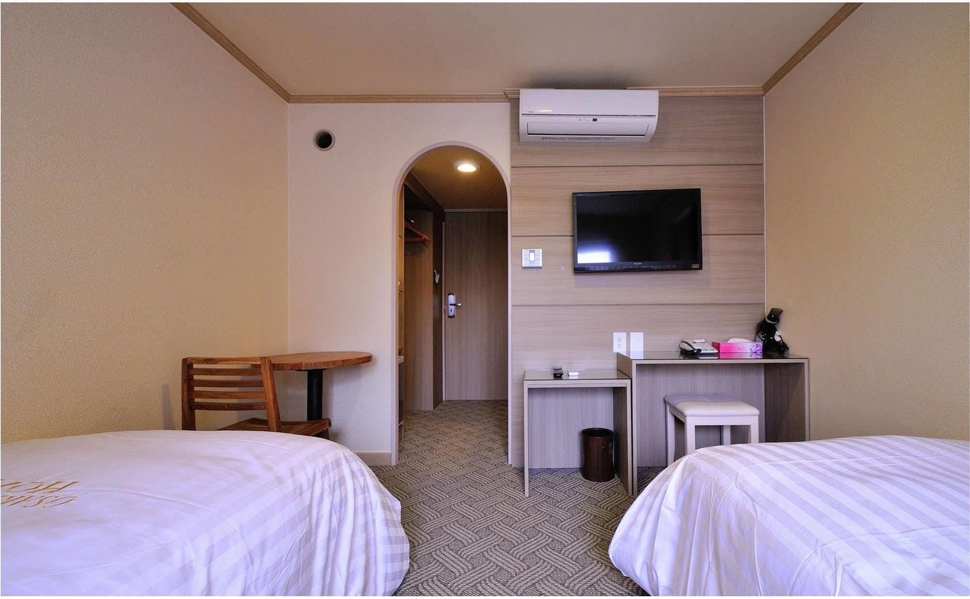 Hotel Osaka Keiko מראה חיצוני תמונה